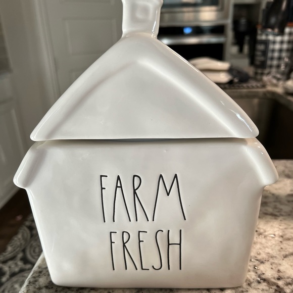 Rae Dunn Other - Rae Dunn Farm fresh canister